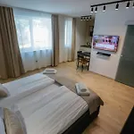 Gyulai Varpark 2 شقة *