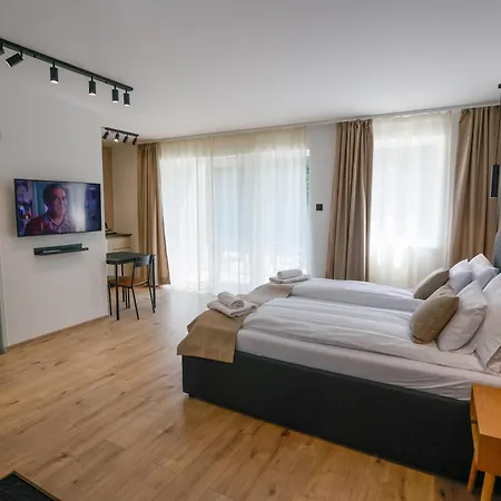 Gyulai Varpark 2 شقة